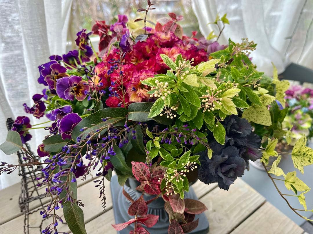 フォロー割300円OFF❣️インパクトあります❣️360°可愛い寄せ植え❣️