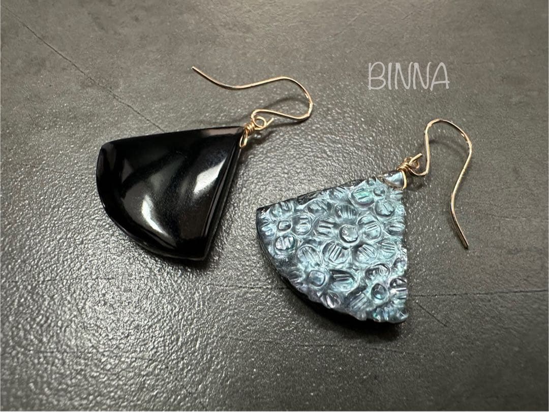 ✴︎14kgf✴︎ オニキス×MOP×クリスタル カービングピアスorイヤリング