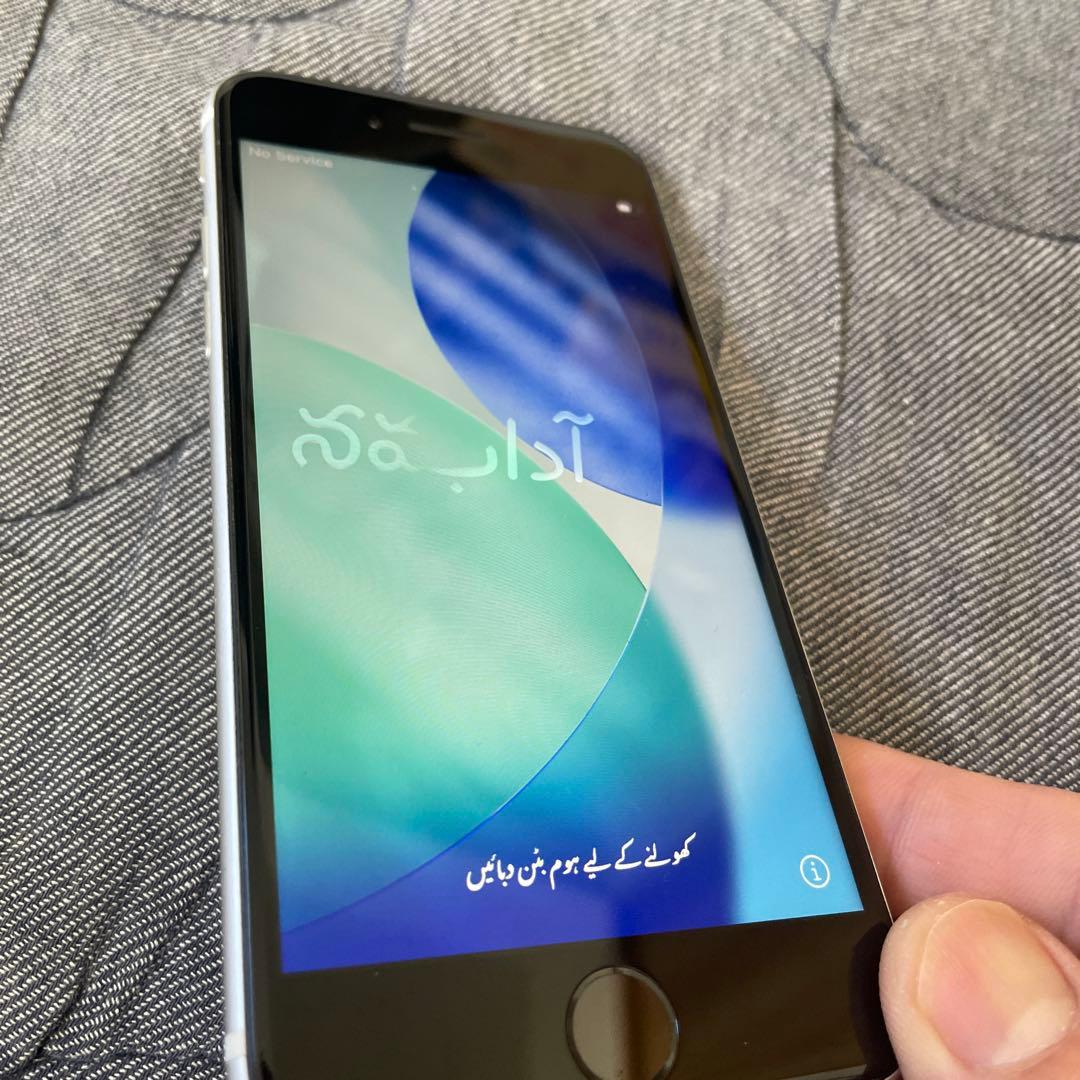 iPhone se 第2世代　初期化済み