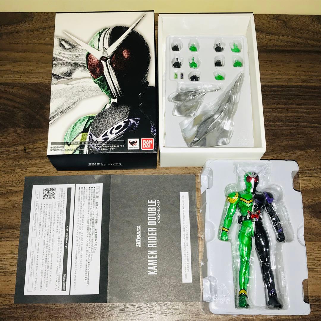 S.H.Figuarts 真骨彫製法仮面ライダーW サイクロンジョーカー