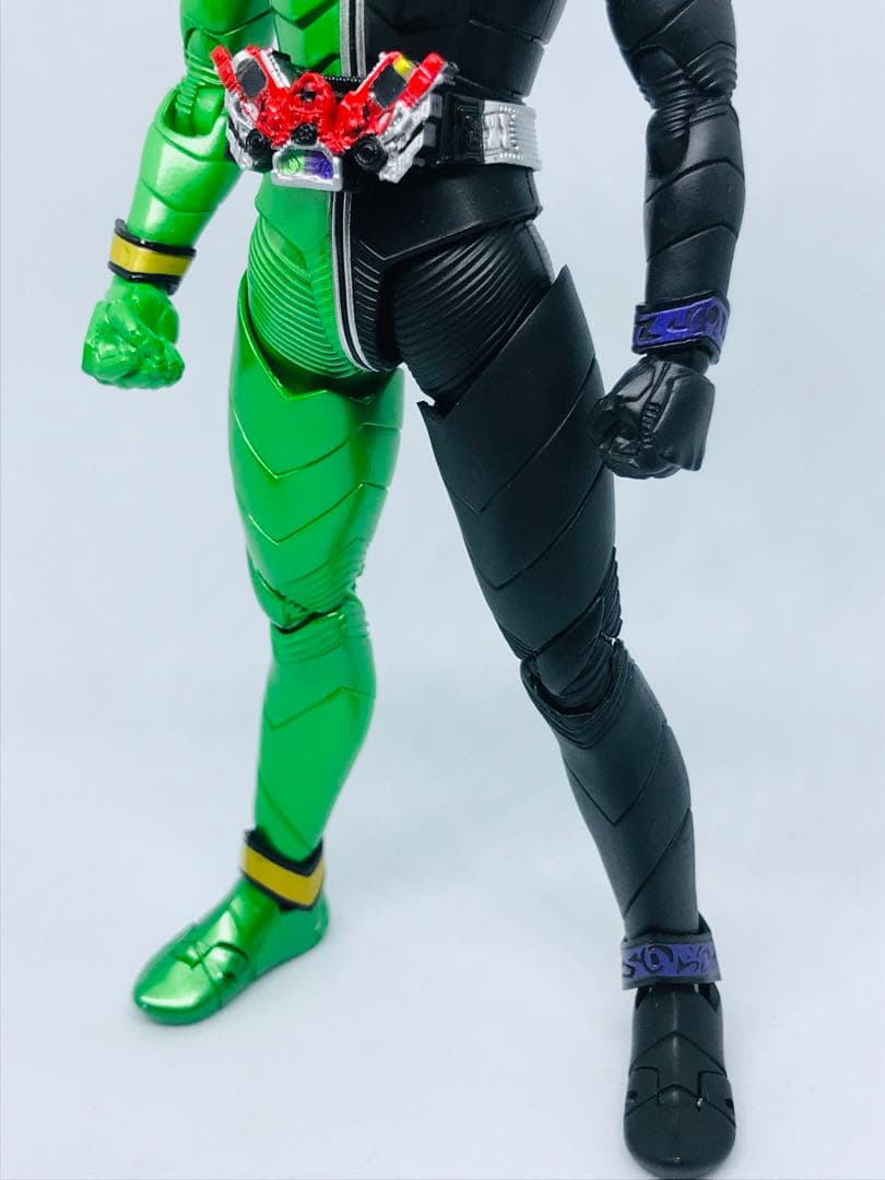 S.H.Figuarts 真骨彫製法仮面ライダーW サイクロンジョーカー