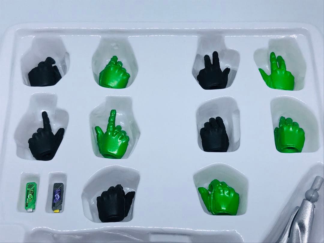 S.H.Figuarts 真骨彫製法仮面ライダーW サイクロンジョーカー