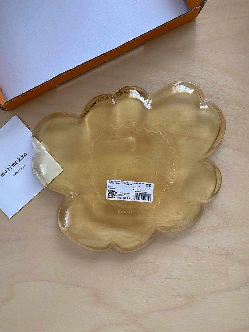 マリメッコ　2025年　新品　Unikko ガラスプレート 20cm