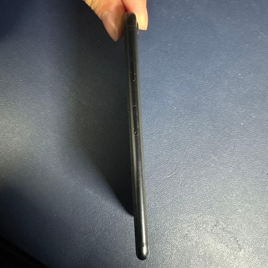 iPhone se 第二世代 64gb SIMフリー 本体