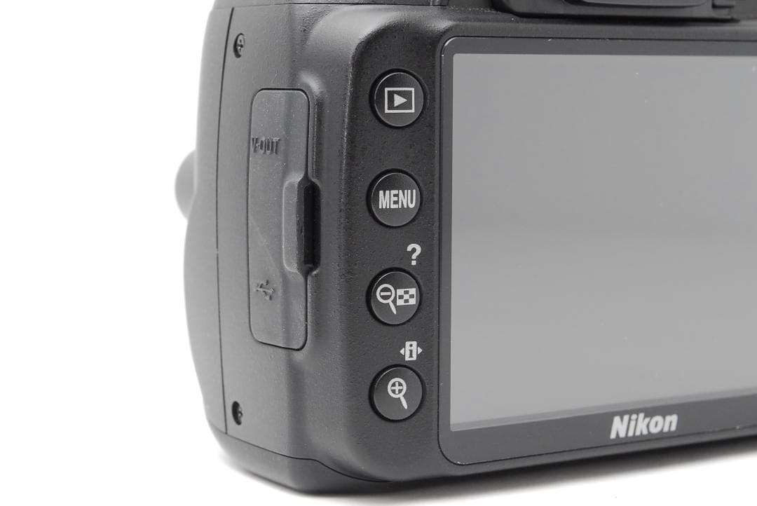 【使用感少美品】ダブルレンズ　Nikon D3000　スマホ転送　小型軽量ボディ