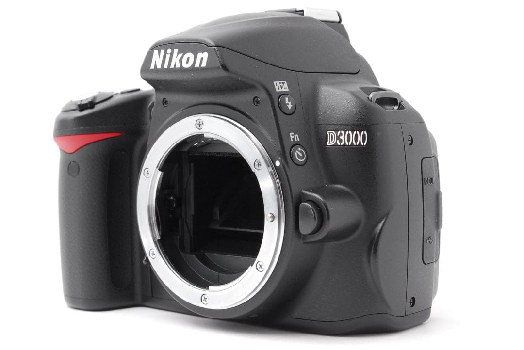 【使用感少美品】ダブルレンズ　Nikon D3000　スマホ転送　小型軽量ボディ