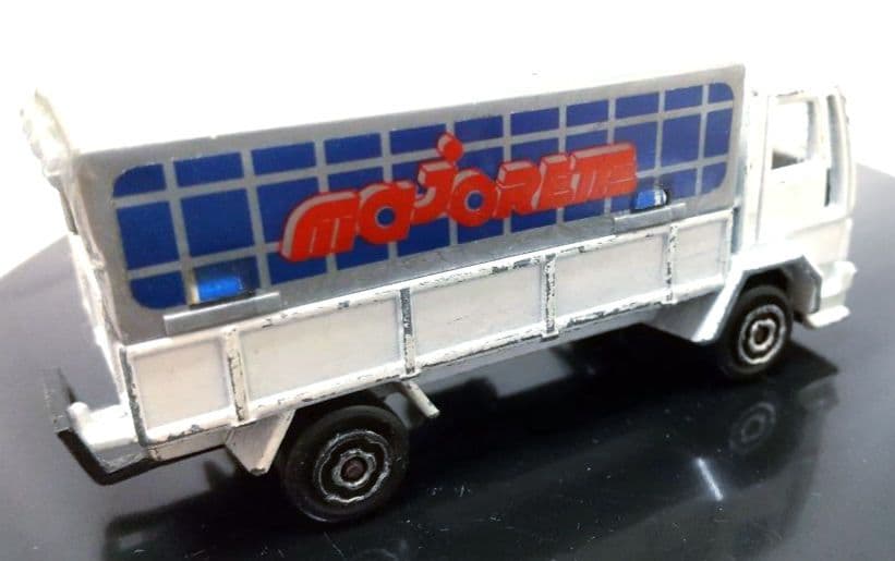 フォードカーゴトラック ミニカー 1/100 N0.241-245 マジョレット