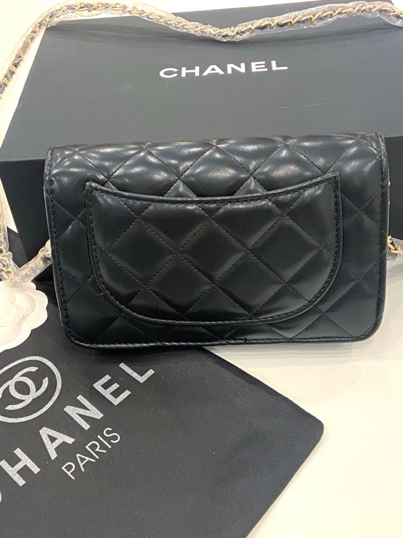 シャネル　マトラッセ　ウォレットチェーンバック　ノベルティ
