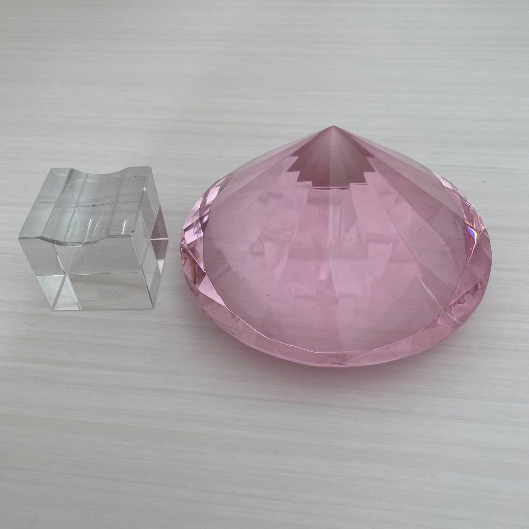 ダイヤモンド型オブジェ