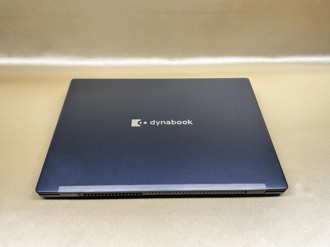 東芝　Dynabook G83/KW　高性能　2023年モデル(K-217)