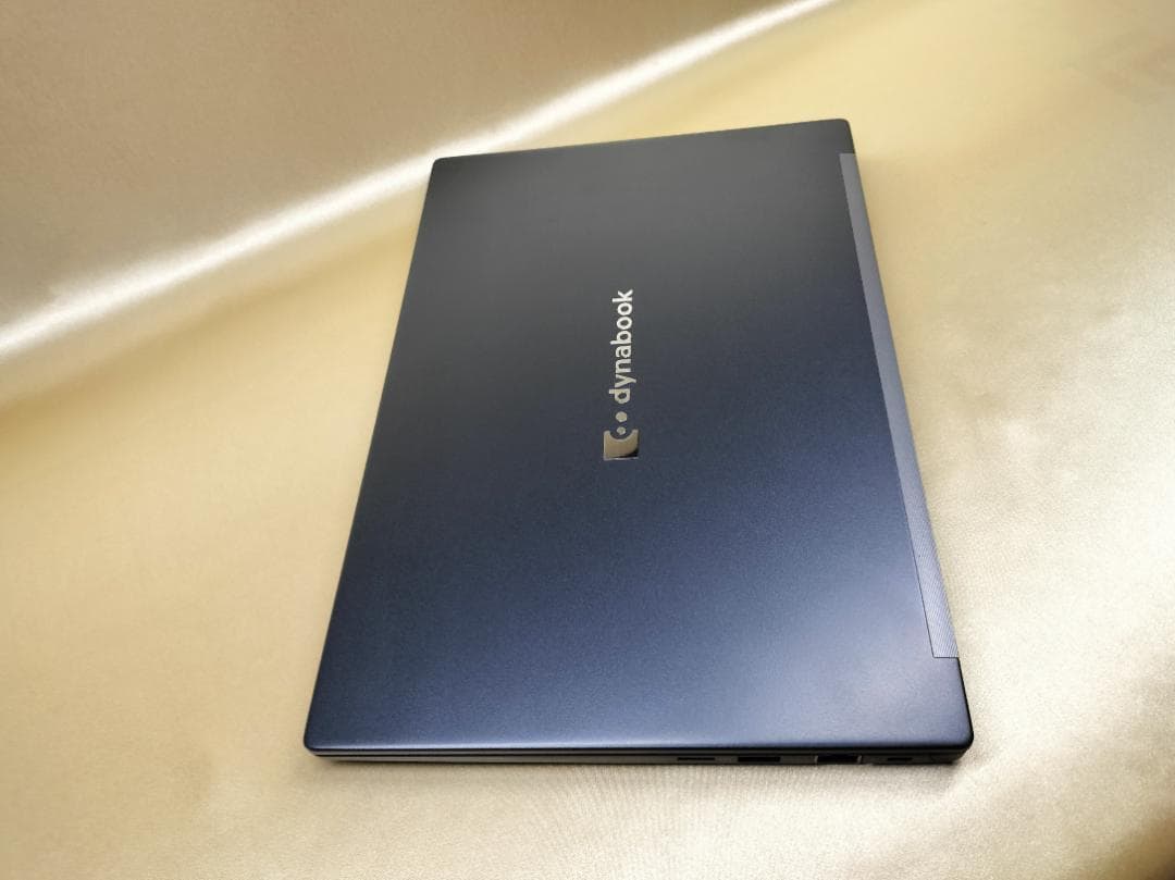東芝　Dynabook G83/KW　高性能　2023年モデル(K-217)
