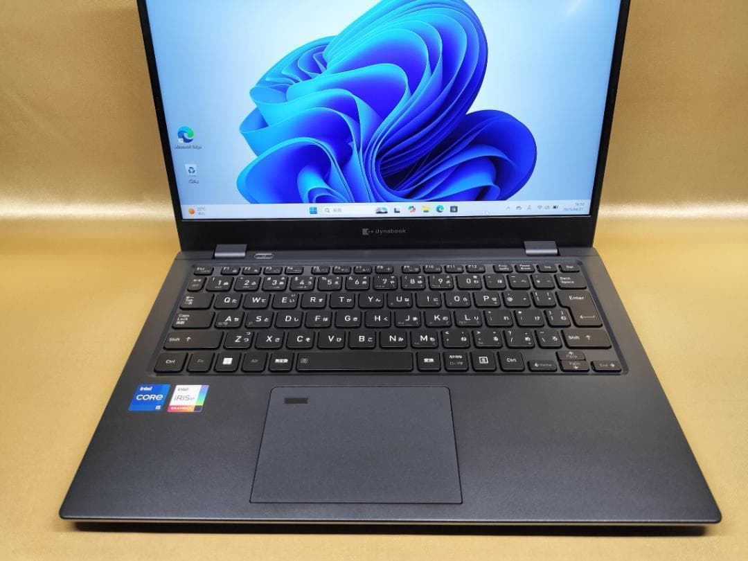 東芝　Dynabook G83/KW　高性能　2023年モデル(K-217)