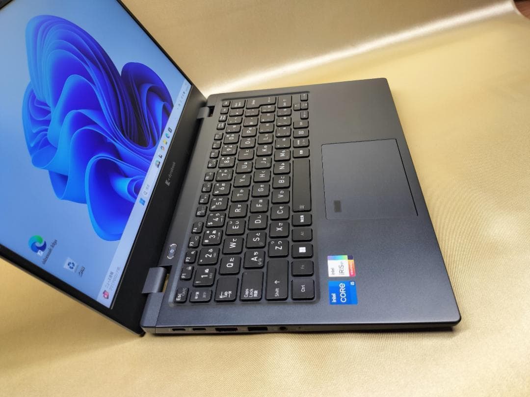 東芝　Dynabook G83/KW　高性能　2023年モデル(K-217)