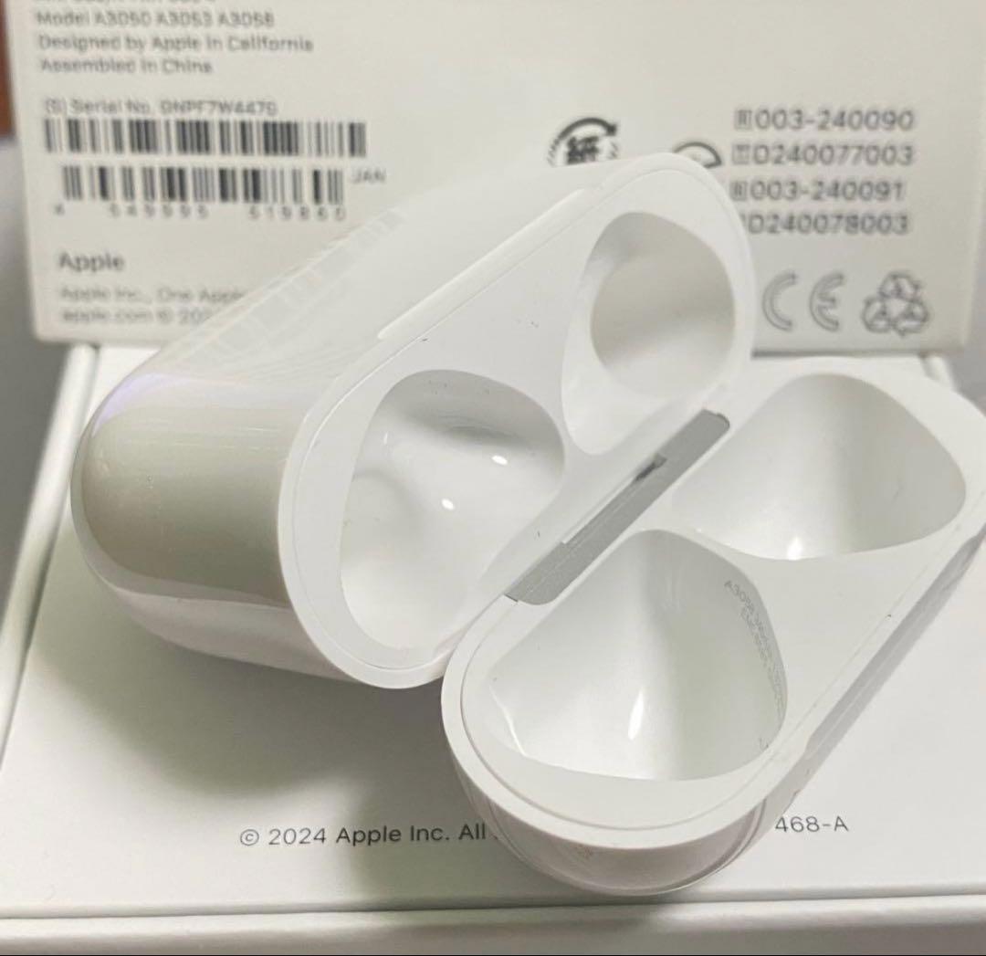 ［正規品］AirPods 4 第四世代　ケース