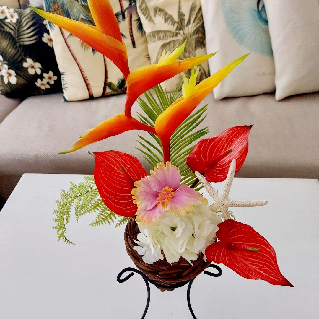 新品 ヘリコニア＆ハイビスカス トロピカル フラワーアレンジメント 2