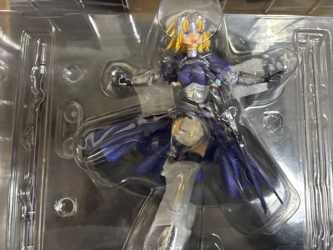 Fate/Grand Order ルーラー/ジャンヌ・ダルク 1/7フィギュア