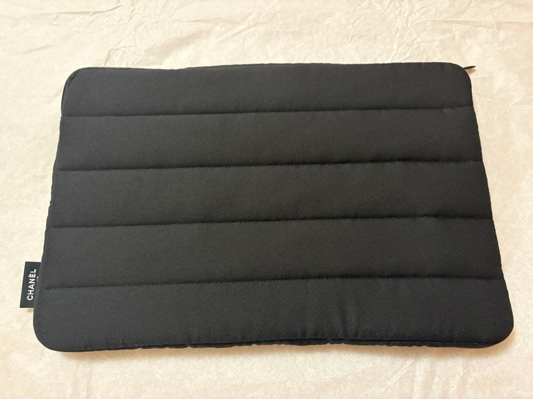 CHANEL ノベルティ PCケース