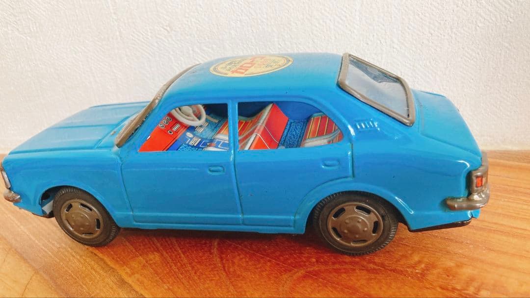 レトロ　トヨタカローラ1400