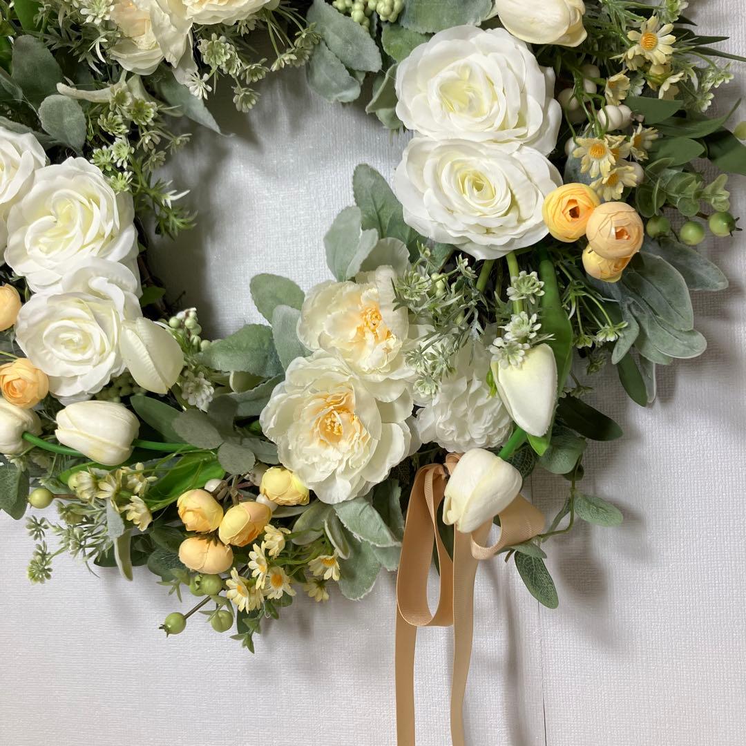 『 ブランシュ デュ プランタン 』 ホワイトチューリップのおおっきなリース