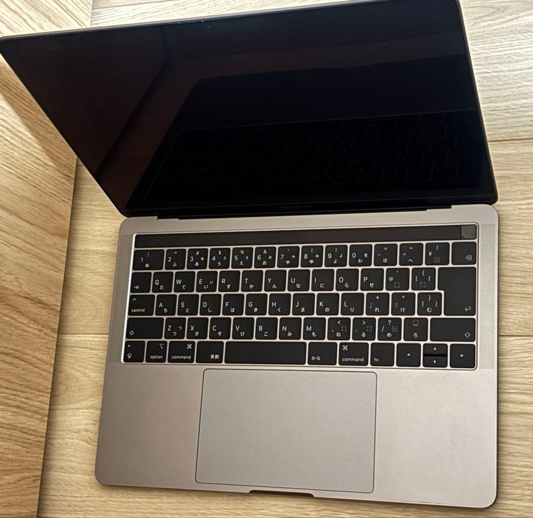Macbook pro 13-inch, 2018本体 8GB/250GB