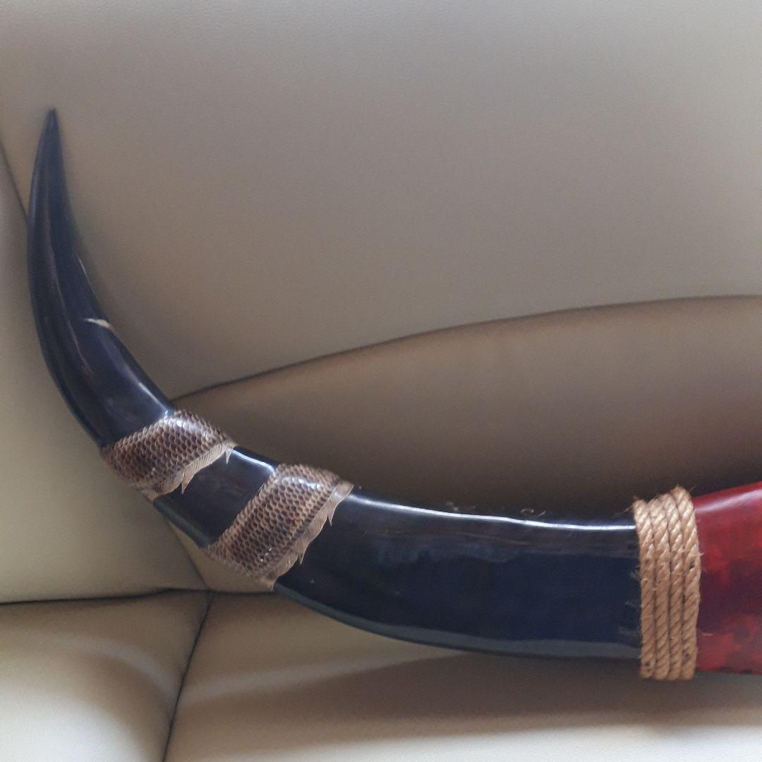 水牛の角の浮き彫り彫刻