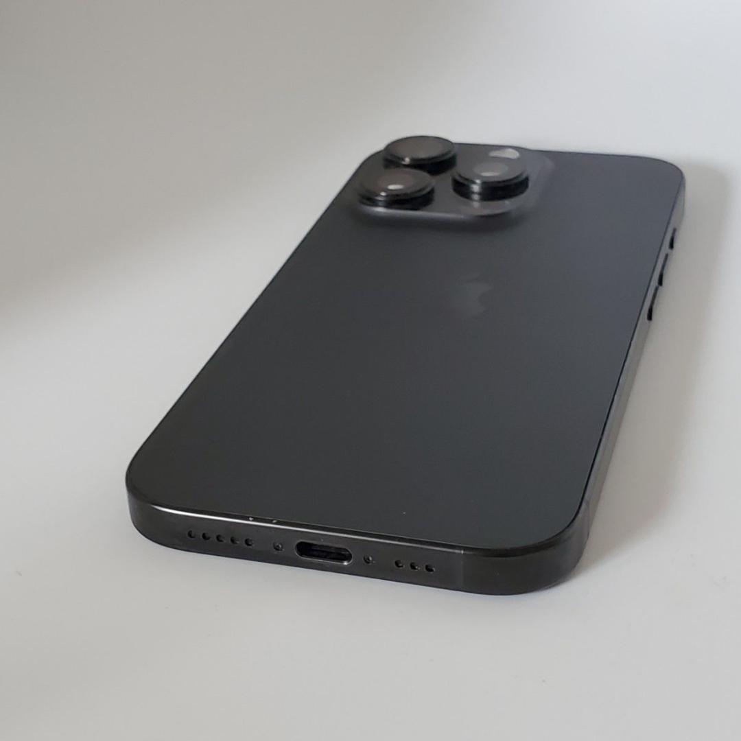 海外版 iPhone 16pro 1TB（eSIM x 2）シャッター音なし