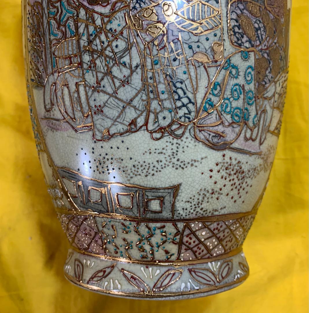 薩摩焼 金襴手 花瓶 金彩色絵壺 人物風景図 現状品!!