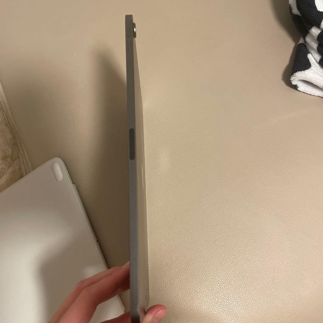 c*y様 iPad Air 5グレー 本体