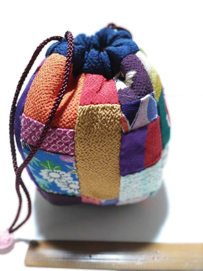 ハンドメイド　ちりめんパッチワーク袋　 巾着袋　 和装バック