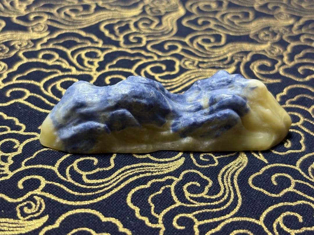 028 中国 水石 山子 中国美術 古玩 青田石 藍花丁 筆置 箸置 置物　文鎮