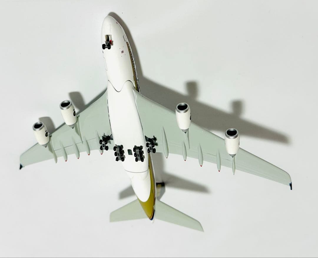 1/400 A380 シンガポール航空ドラゴンウィングス製