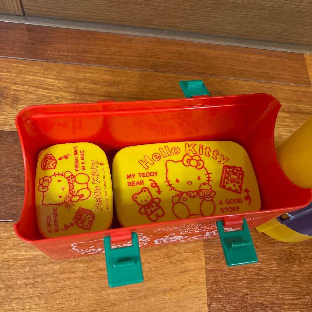 ハローキティ　お弁当箱+水筒セット　レトロ