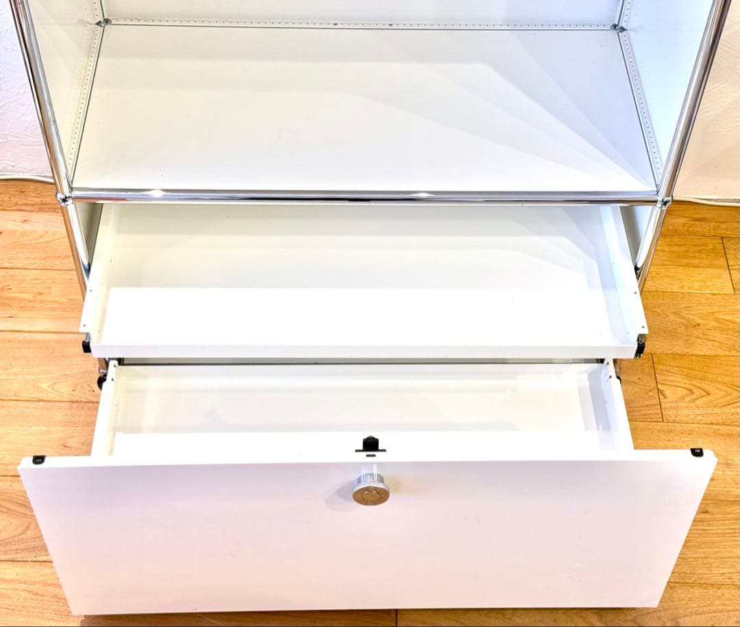 USMハラー3段キャビネット。最下段スライドトレイつきピュアホワイト美品処分特価