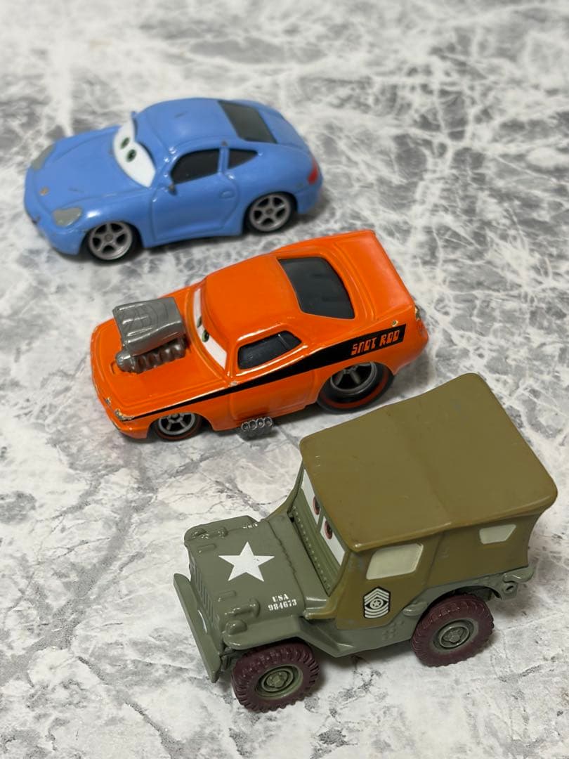 カーズ　ミニカー　7台セット　マテル　Disney