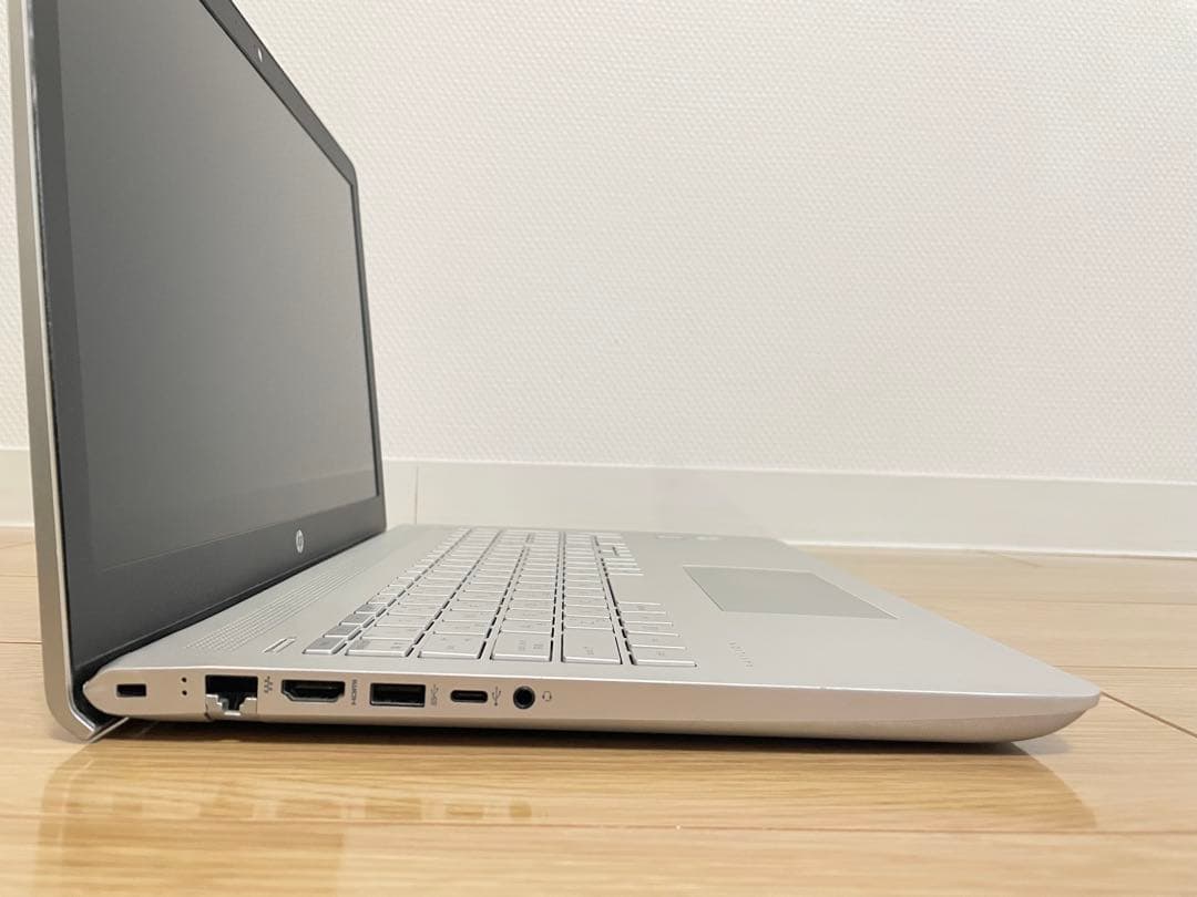 HP グラボ搭載 FHD Core i7-8550U 8GB SSD256GB