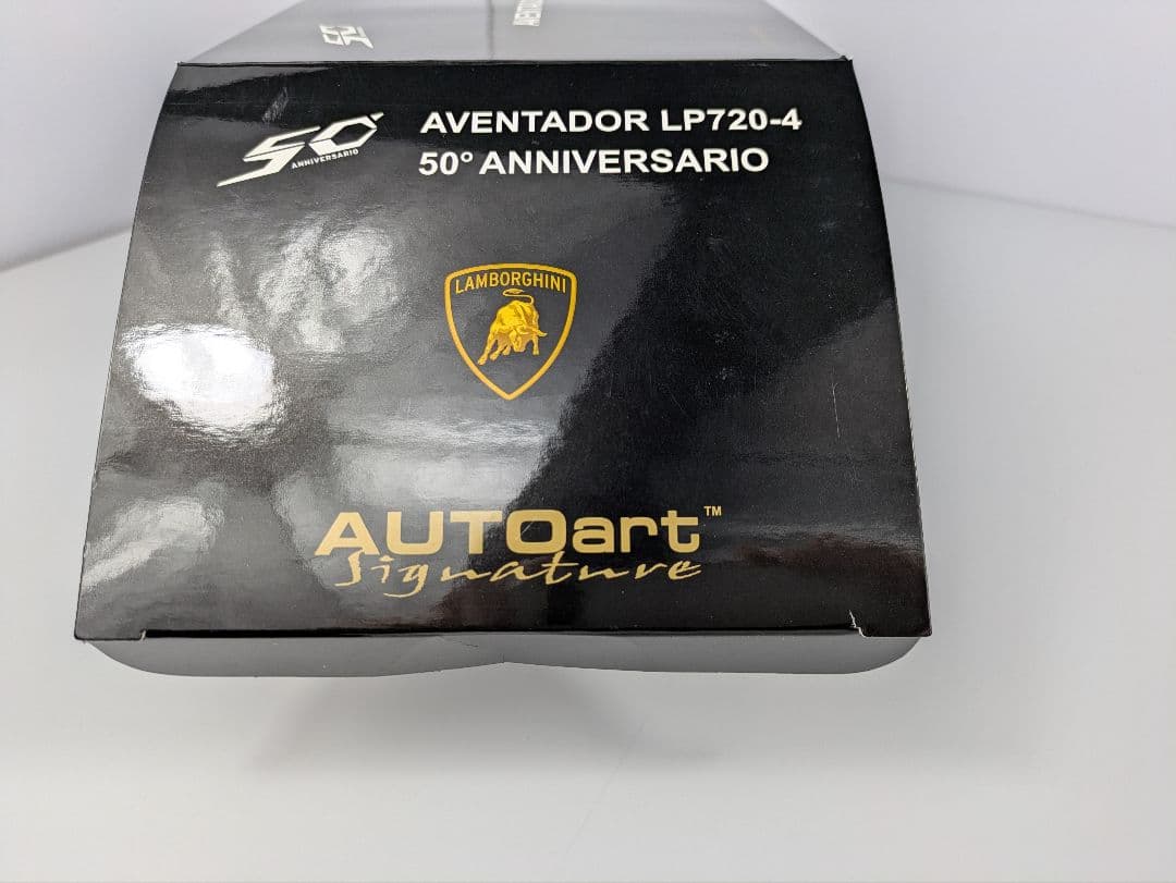 1/18 ミニカー オートアート ランボルギーニ アヴェンタドール LP720