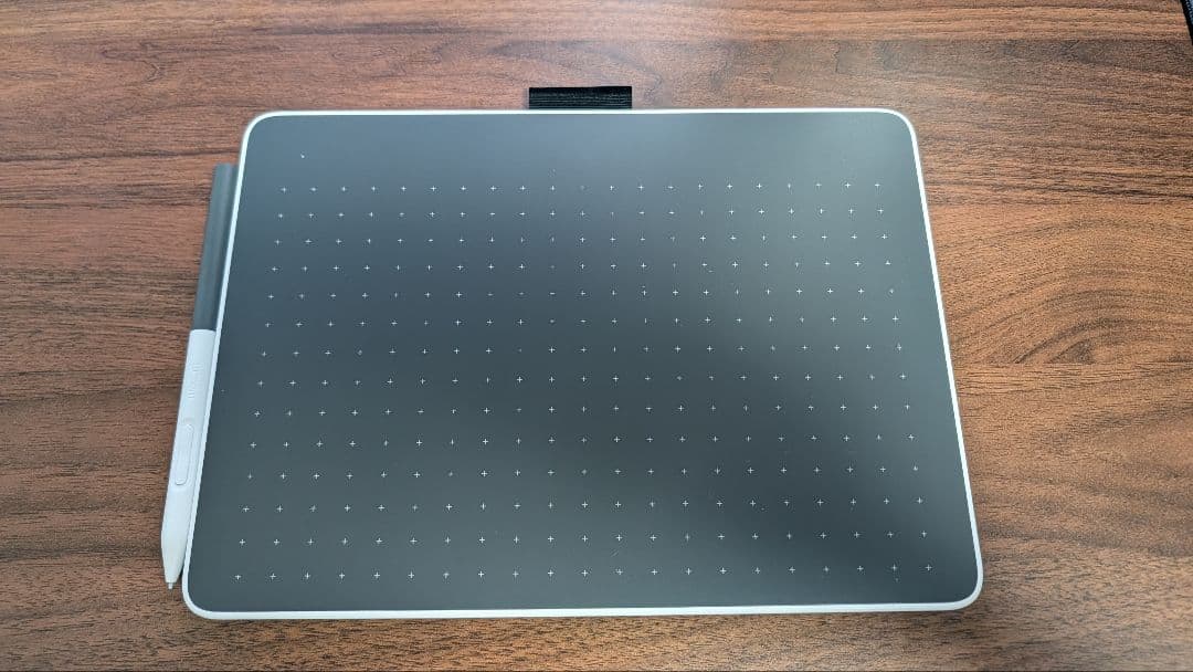 Wacom One ペンタブレット medium 本体