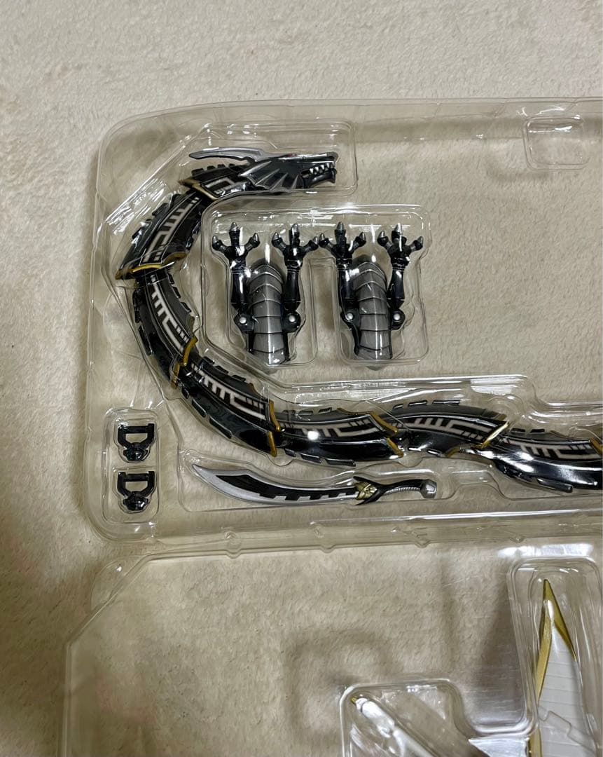 装着変身EX ミラーモンスターズ05 仮面ライダー龍騎