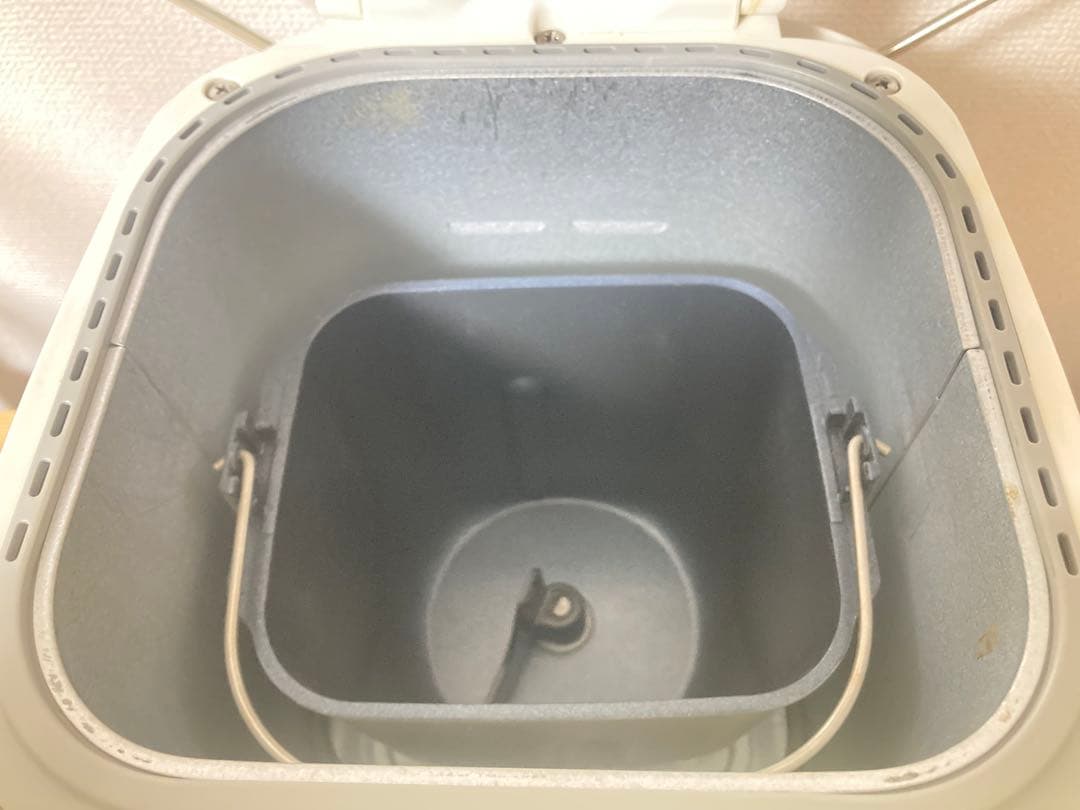 ☆良品！！ Panasonic ホームベーカリー 1斤タイプ SD-BH1000