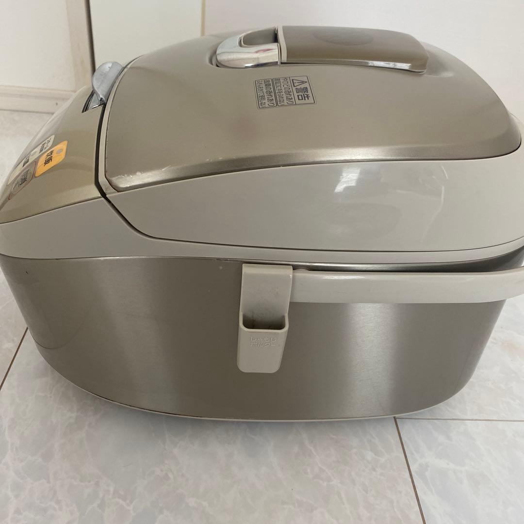 Panasonic スチームIH炊飯器 SR-DG182J