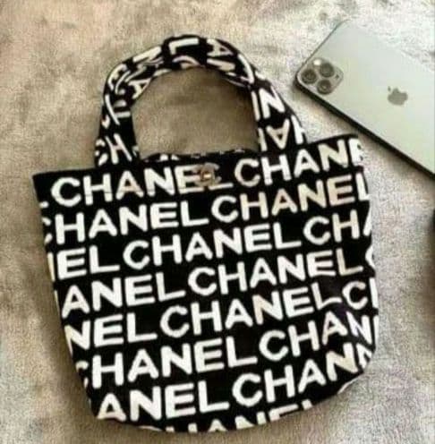 CHANEL　VIP会員限定 ノベルティ トートバッグ　未開封　ハンドバッグ
