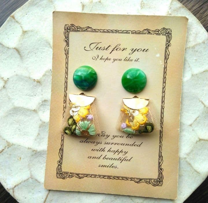 ボタニカル　花　チロリアンテープ　マーブル　リボン　ピアス　イヤリング　ボタン