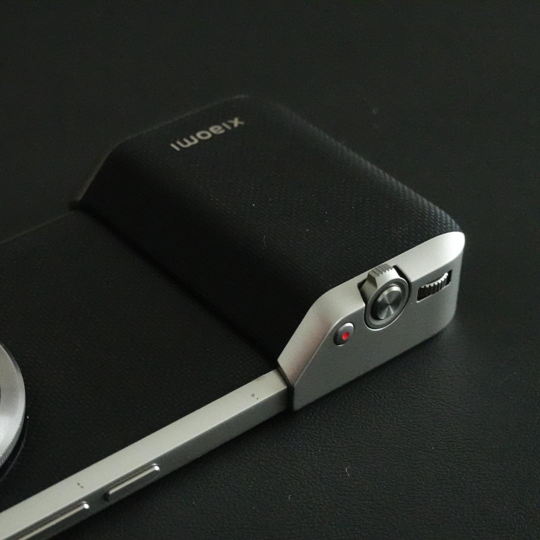 ライカ4眼！【Xiaomi14 ultra 黒Photography kit付】