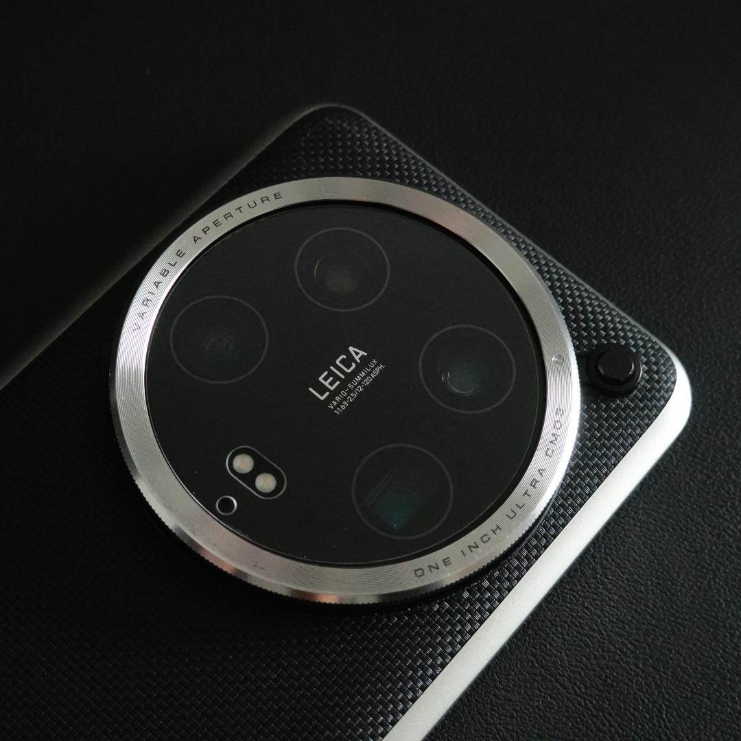 ライカ4眼！【Xiaomi14 ultra 黒Photography kit付】