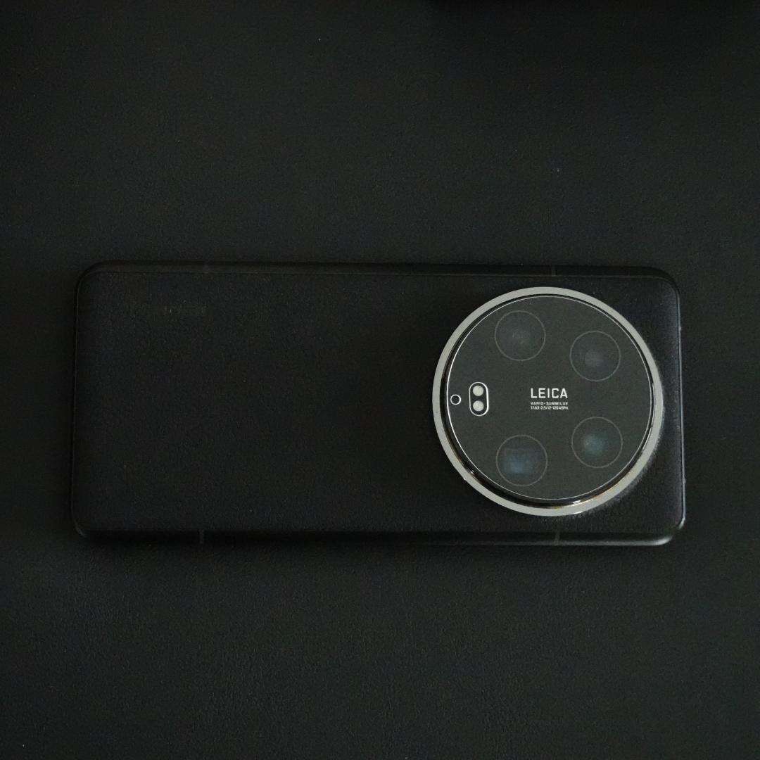 ライカ4眼！【Xiaomi14 ultra 黒Photography kit付】