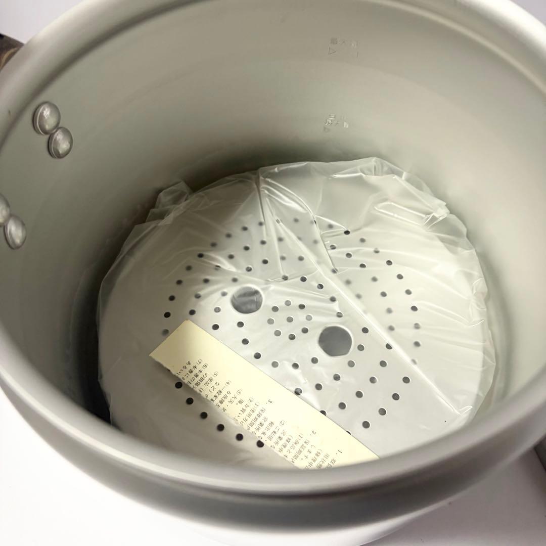 未使用品 RIKEN 家庭用圧力鍋 6.0L 圧力鍋 お料理ブック付き 理研