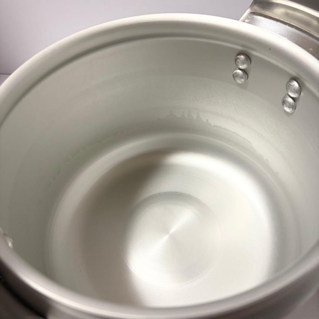 未使用品 RIKEN 家庭用圧力鍋 6.0L 圧力鍋 お料理ブック付き 理研