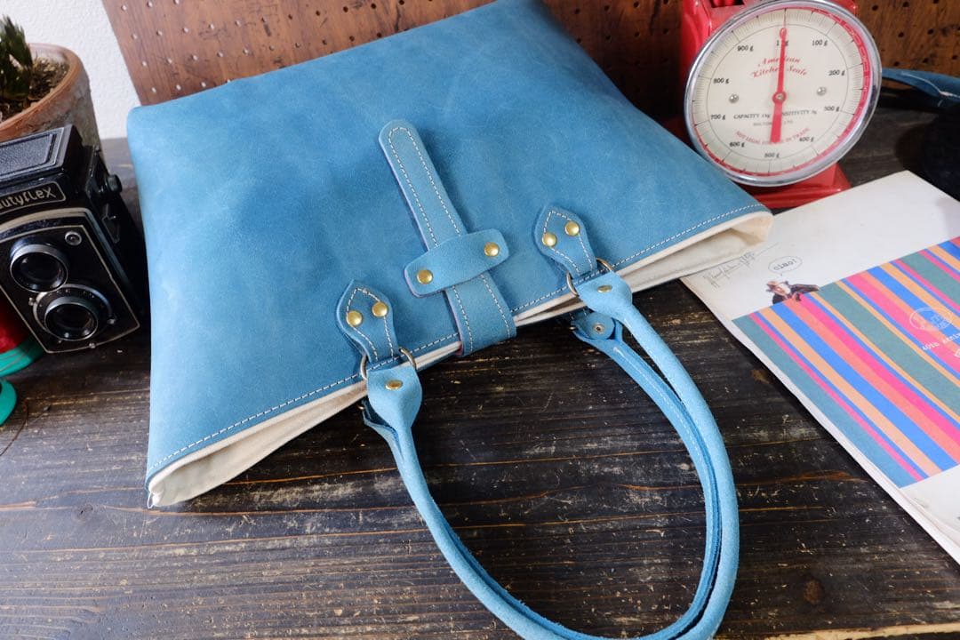 ◆受注生産◆ターコイズブルー牛革床トートバッグ　作家手作り　帆布ハンドメイド