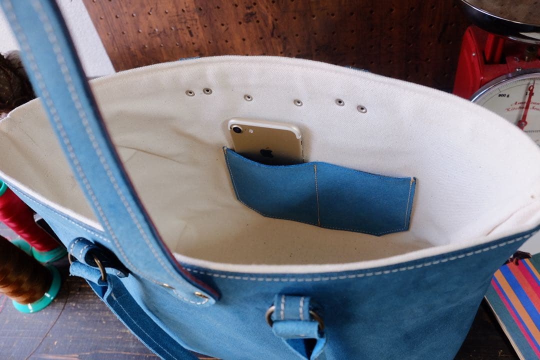 ◆受注生産◆ターコイズブルー牛革床トートバッグ　作家手作り　帆布ハンドメイド