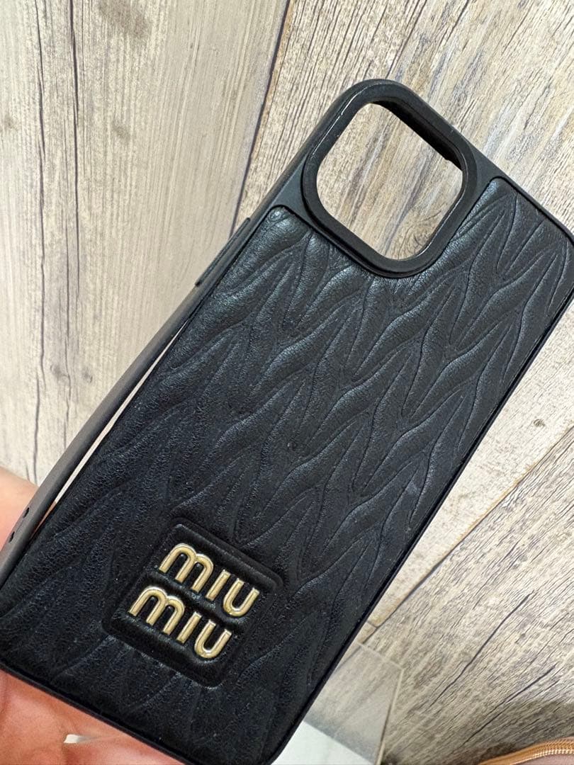 【MIU MIU】 iPhone12ケース インポート品 BLACK